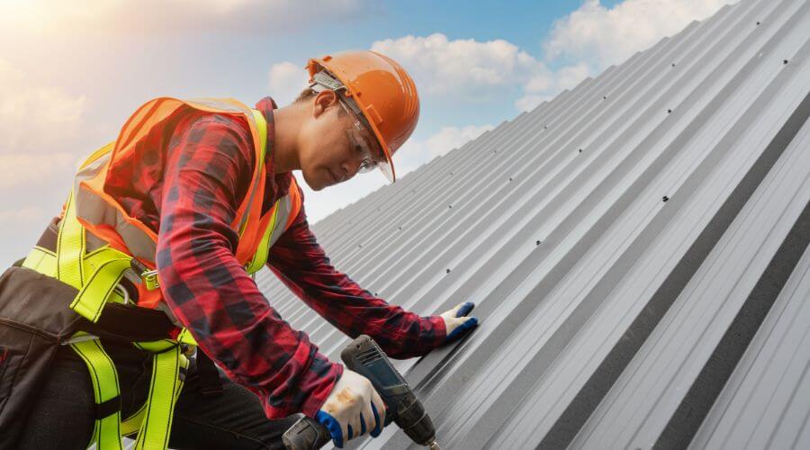 GAF certified roofer in Fort Atkinson, IA